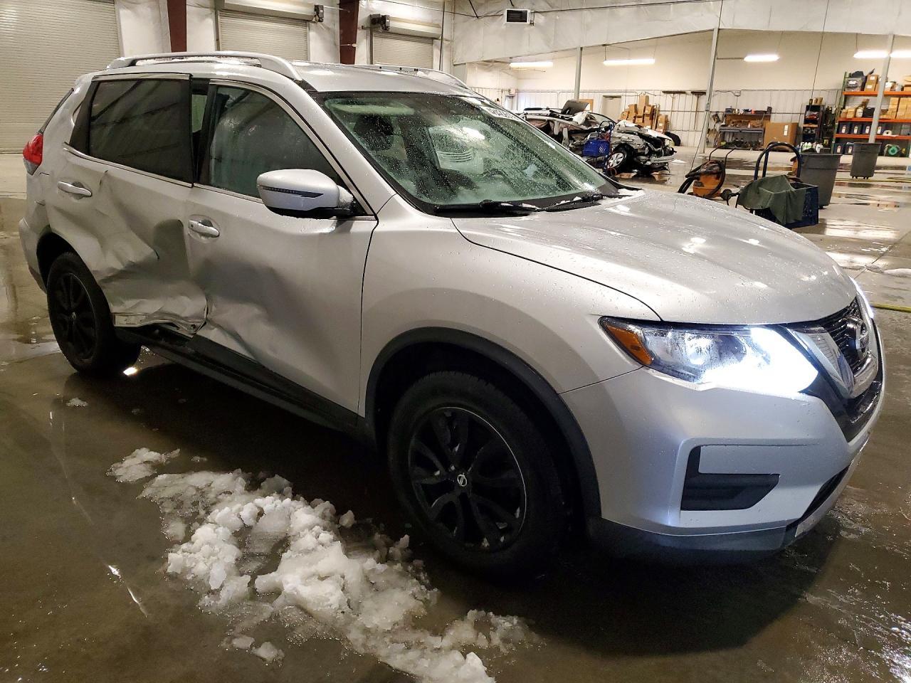 2017 Nissan Rogue Sv - zdjęcie 4