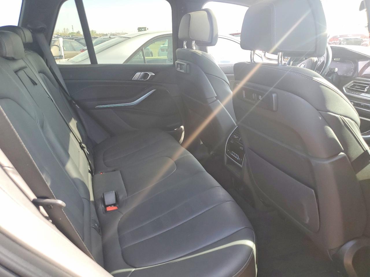 2021 BMW X5 xDrive45E - zdjęcie 10