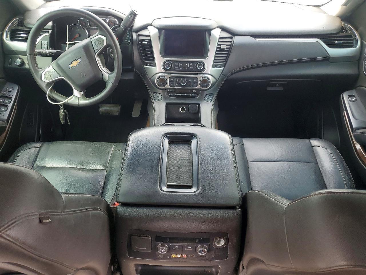 2015 Chevrolet Suburban K1500 Lt - zdjęcie 8