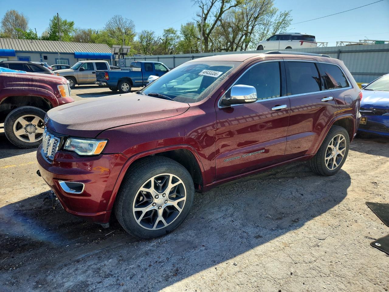 2019 Jeep Grand Cherokee Overland - zdjęcie główne
