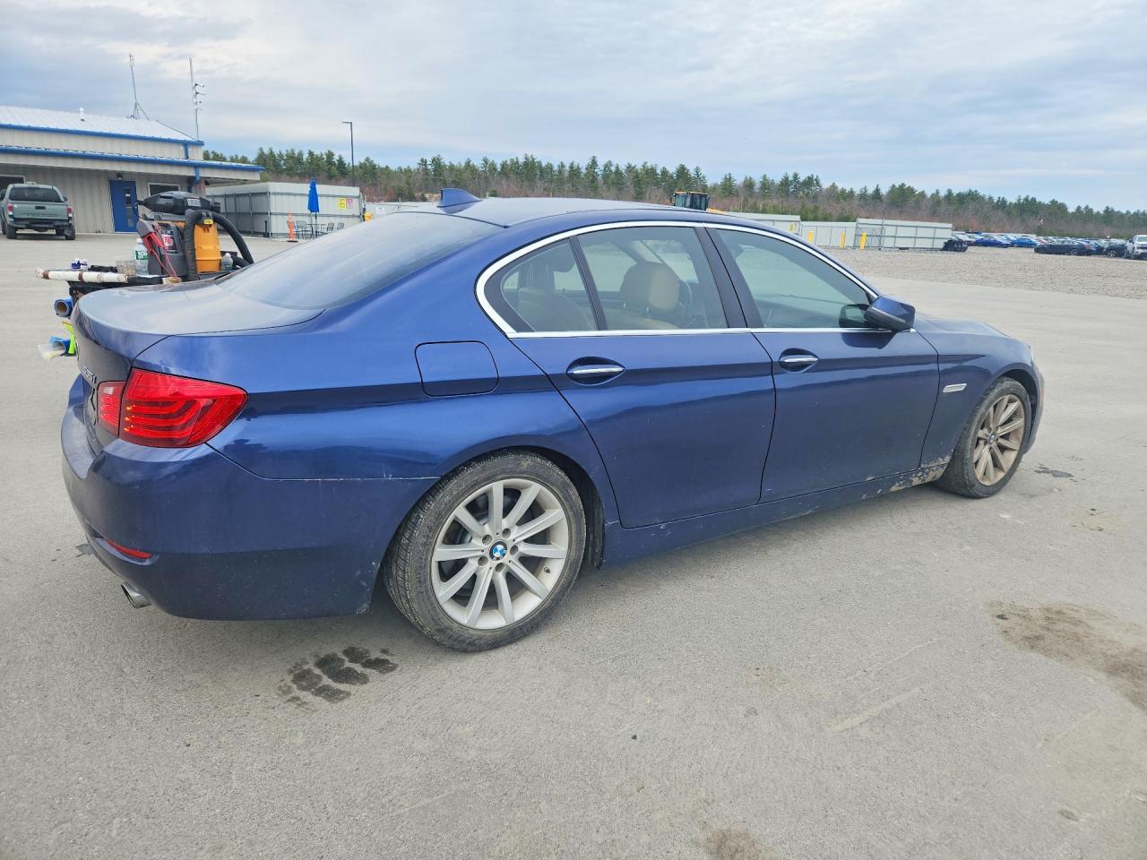 2015 BMW 535 Xi - zdjęcie 3