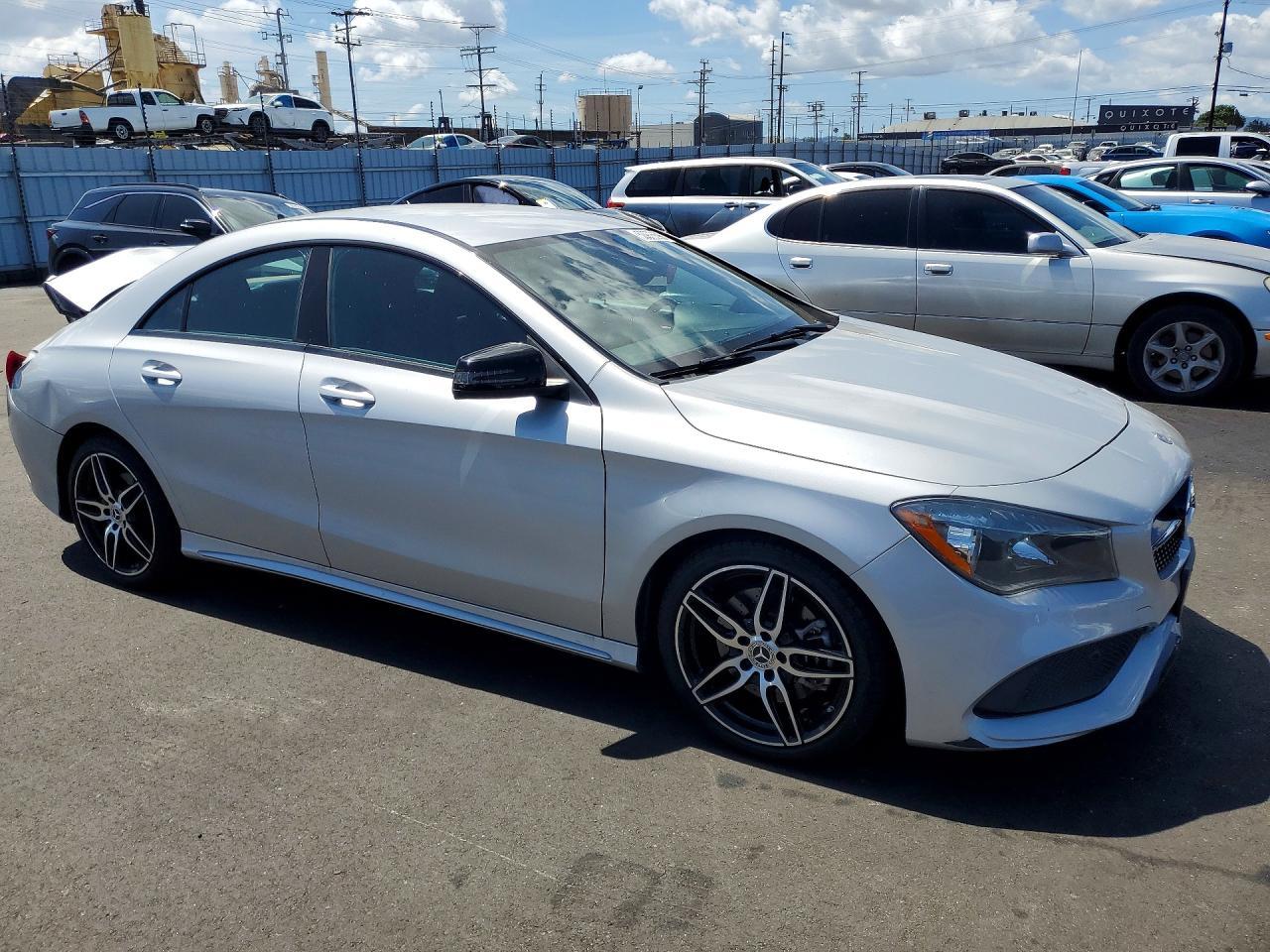 2019 Mercedes-Benz Cla 250 - zdjęcie 4
