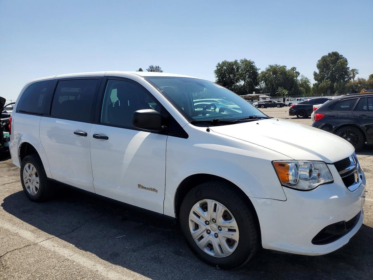 2019 Dodge Grand Caravan Se - zdjęcie 4