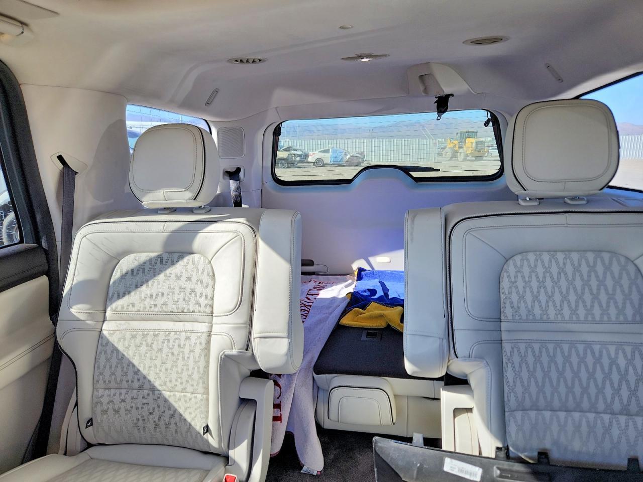 2023 Lincoln Navigator Black Label - zdjęcie 10