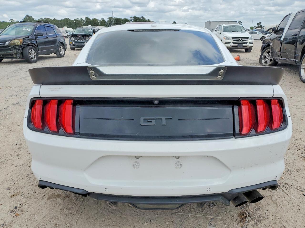 2019 Ford Mustang Gt - zdjęcie 6