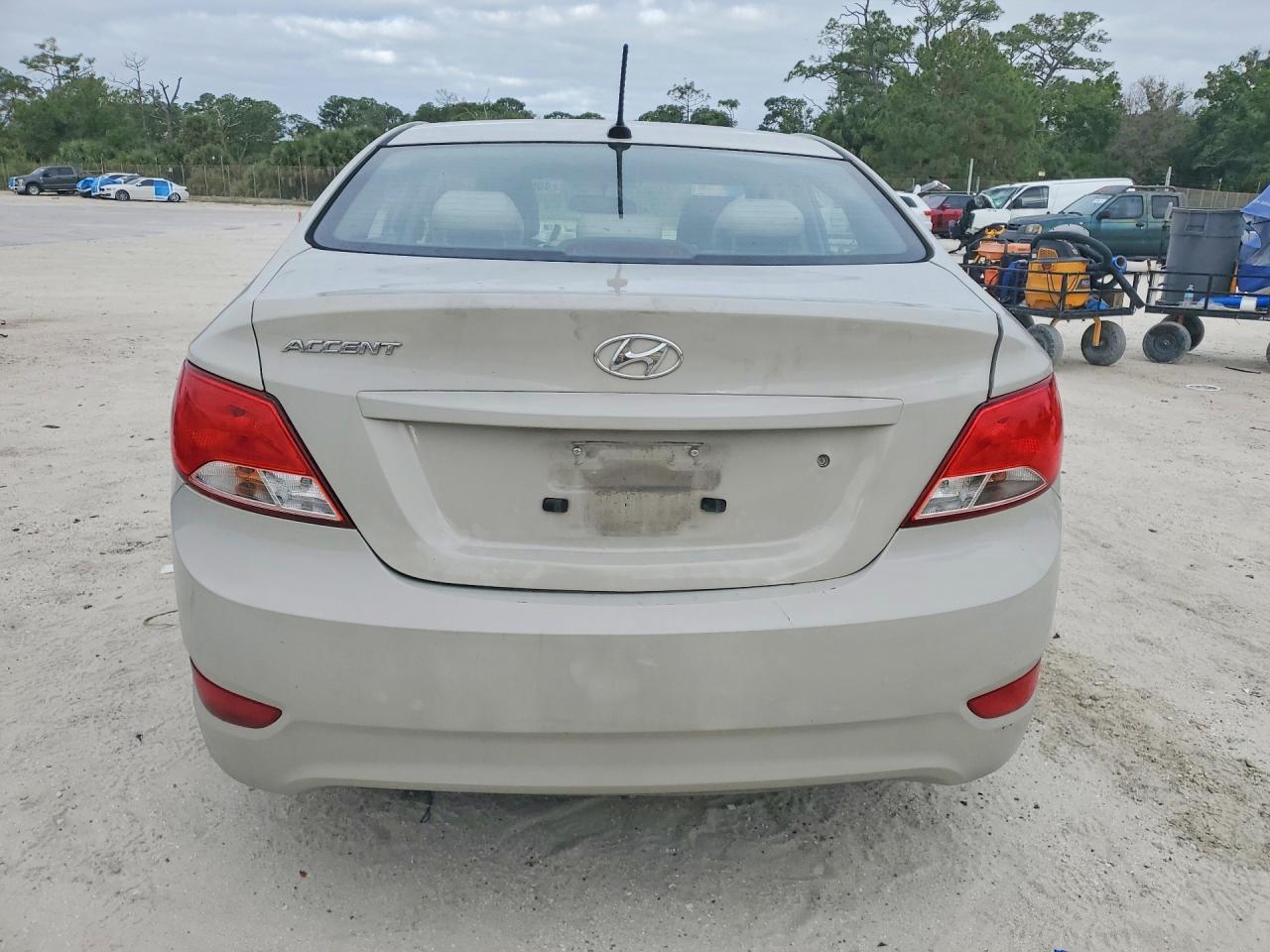 2017 Hyundai Accent Se - zdjęcie 6