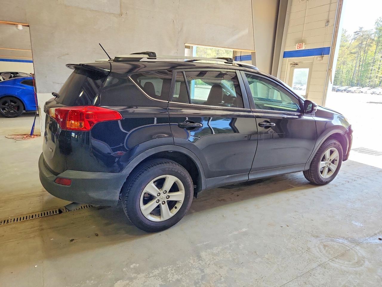 2013 Toyota Rav4 Xle - zdjęcie 3