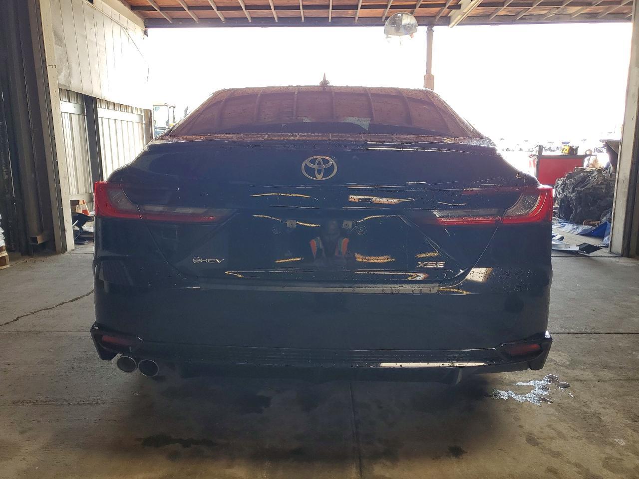2025 Toyota Camry Xse - zdjęcie 6