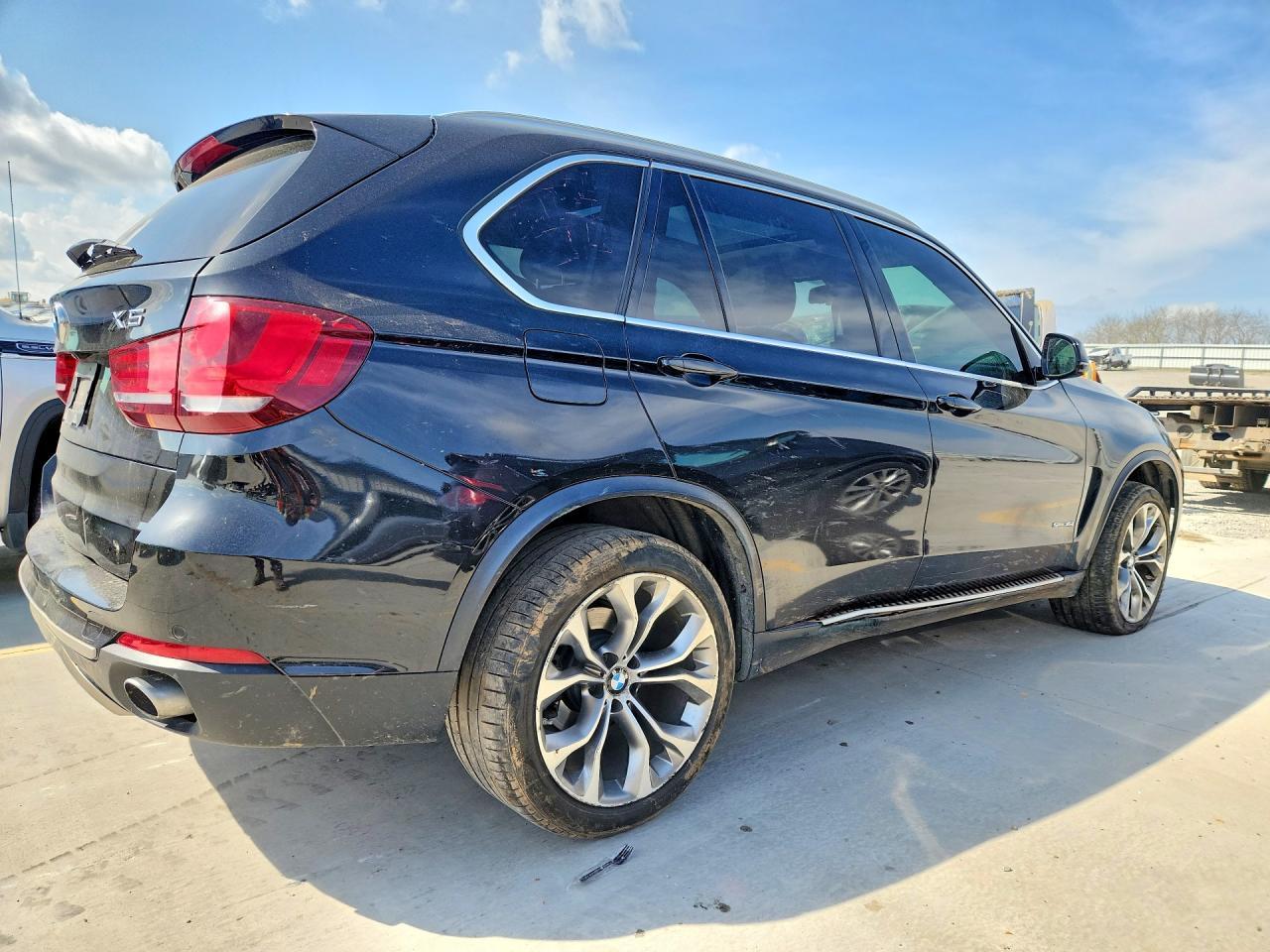 2015 BMW X5 xDrive35I - zdjęcie 3