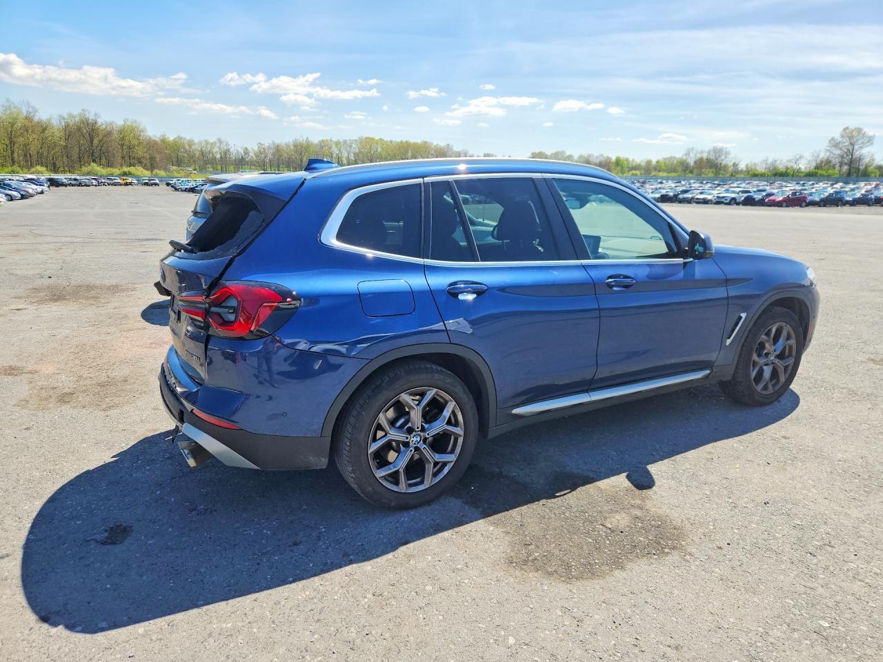 2024 BMW X3 xDrive30I - zdjęcie 3