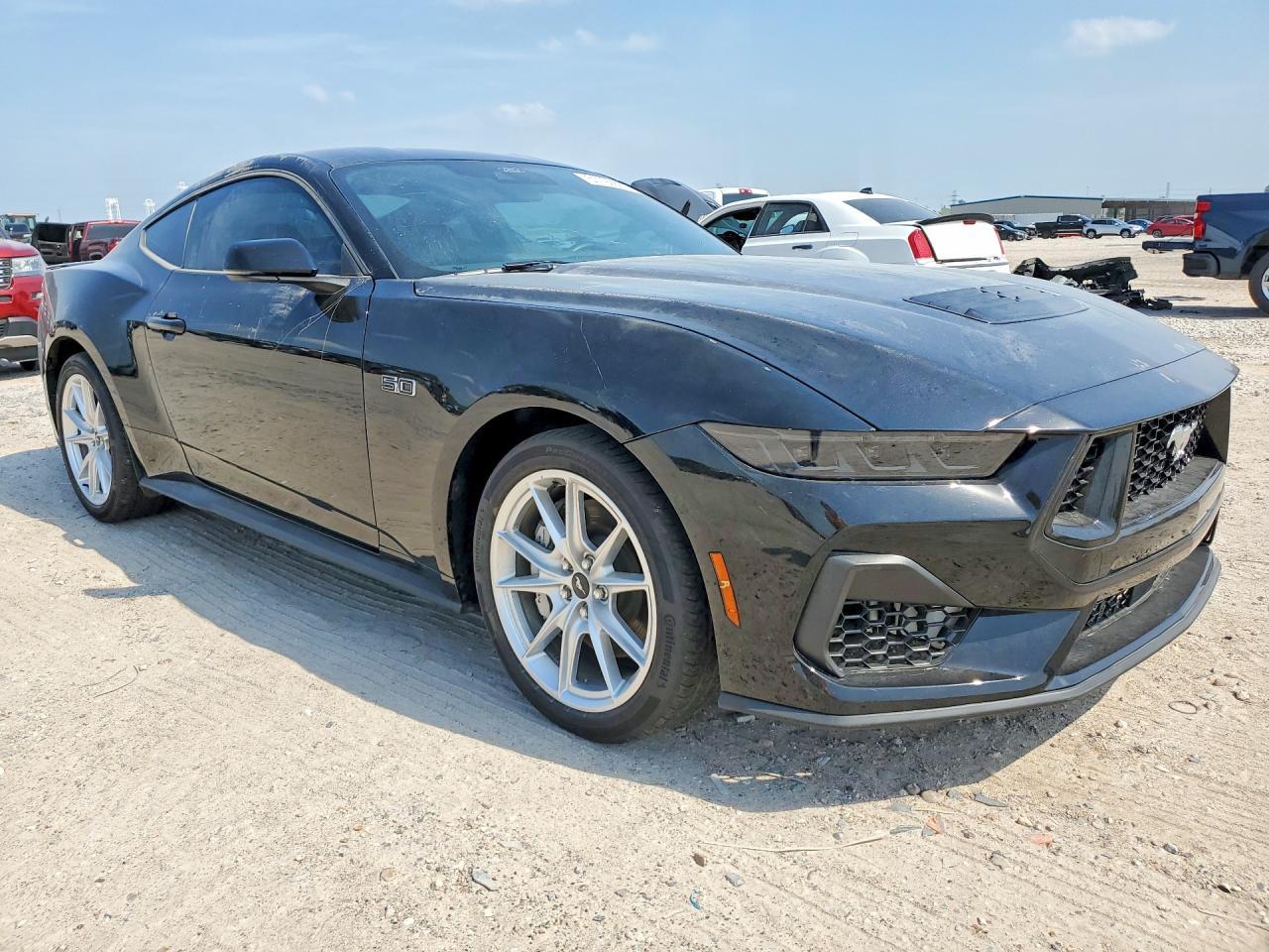 2025 Ford Mustang Gt - zdjęcie 4