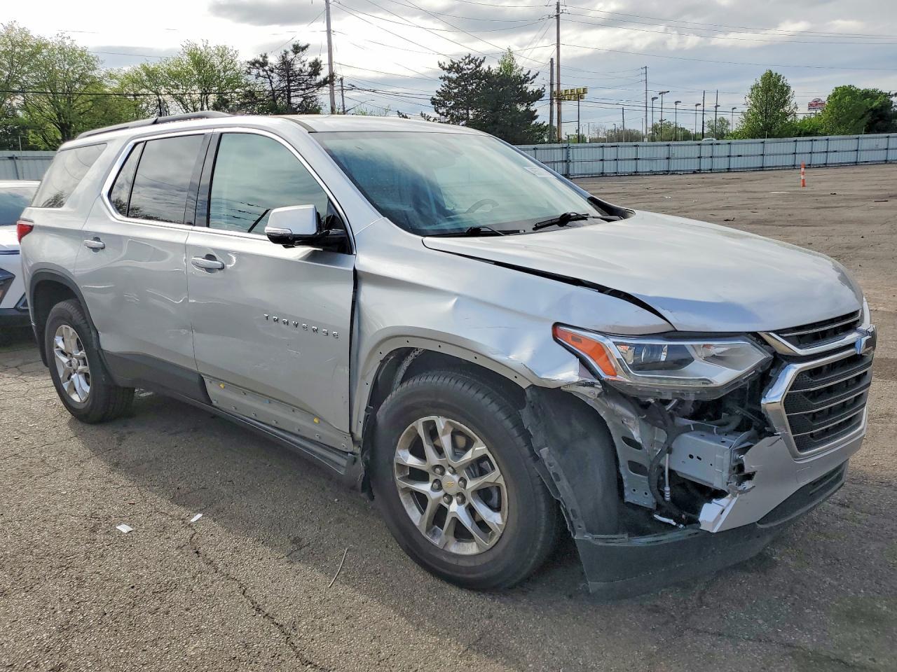 2019 Chevrolet Traverse Lt - zdjęcie 4