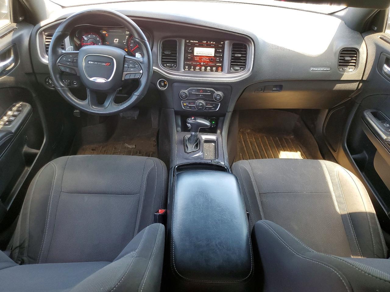 2016 Dodge Charger R - zdjęcie 8