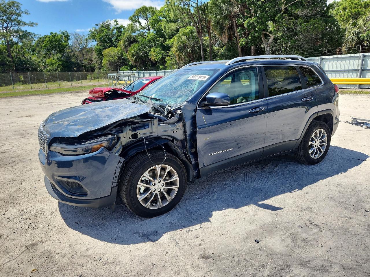 2021 Jeep Cherokee Latitude Lux - zdjęcie główne