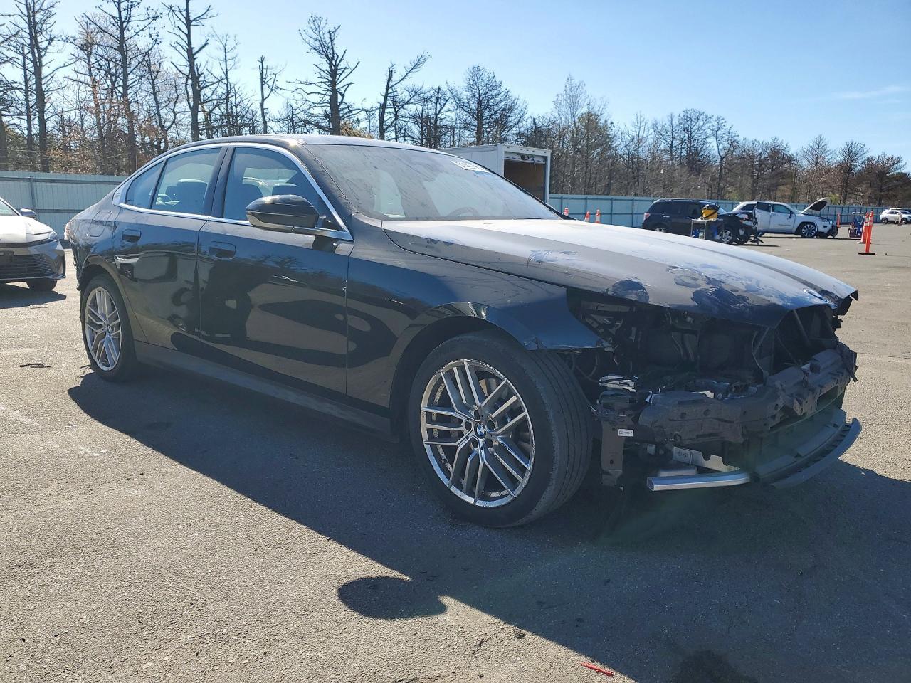 2024 BMW 530 Xi - zdjęcie 4