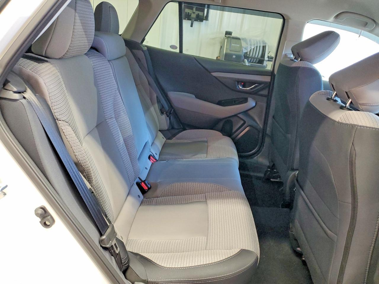 2025 Subaru Outback Premium - zdjęcie 10