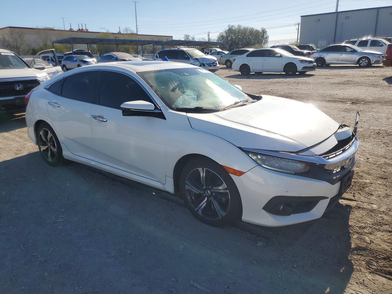 2017 Honda Civic Touring - zdjęcie 4