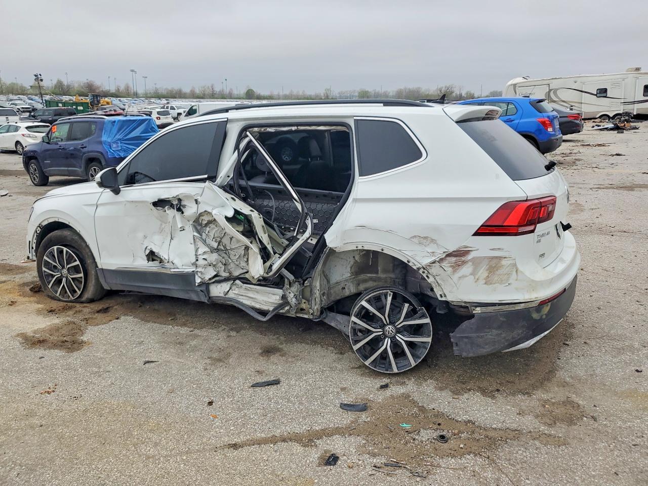 2021 Volkswagen Tiguan Se - zdjęcie 2