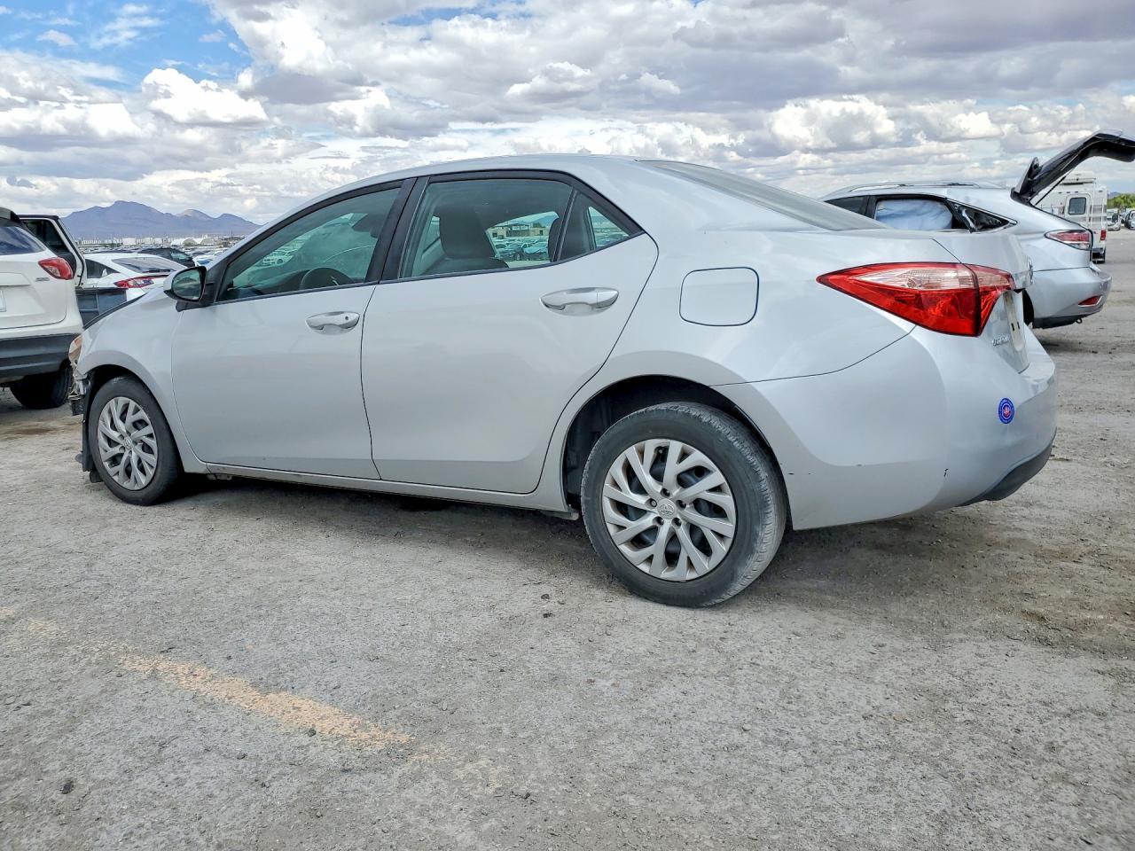 2019 Toyota Corolla Le - zdjęcie 2
