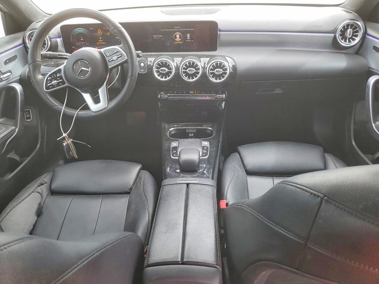 2019 Mercedes-Benz A 220 - zdjęcie 8