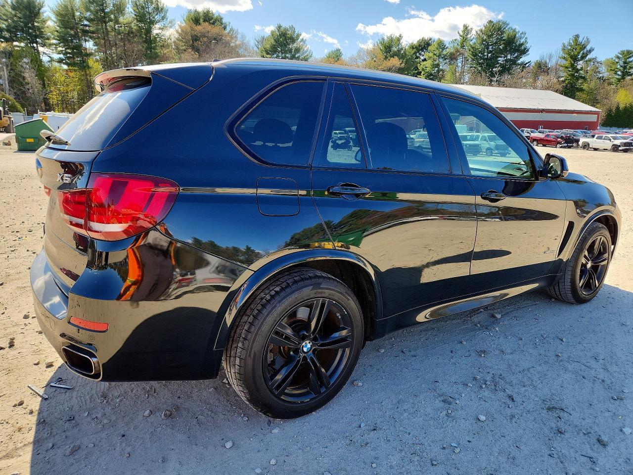 2015 BMW X5 xDrive50I - zdjęcie 3