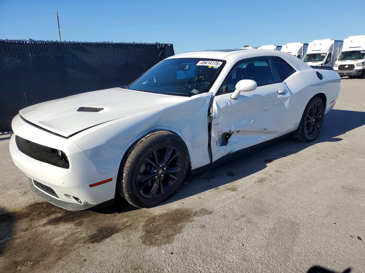 2021 Dodge Challenger Sxt - zdjęcie główne