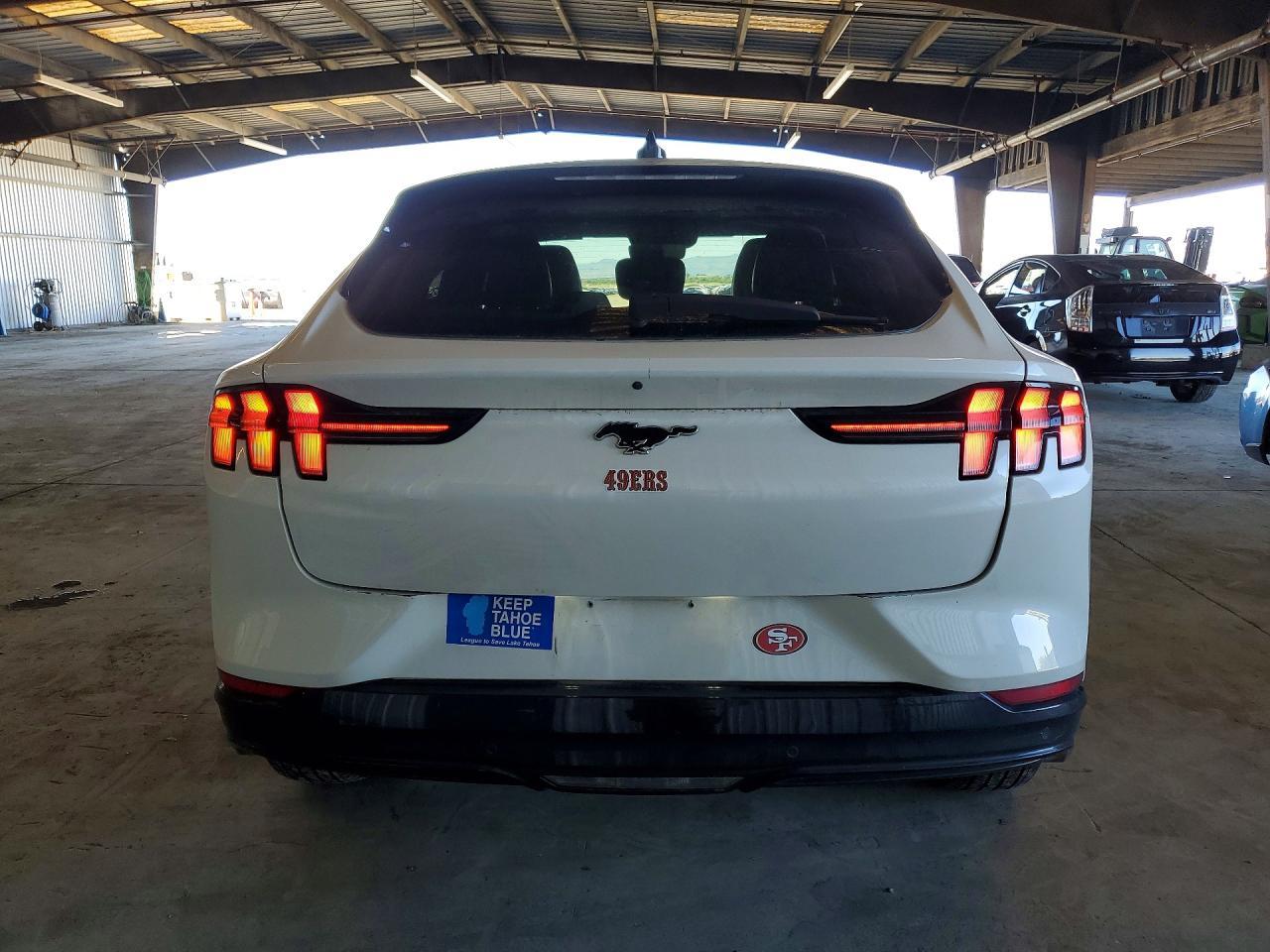 2023 Ford Mustang Mach-E Premium - zdjęcie 6