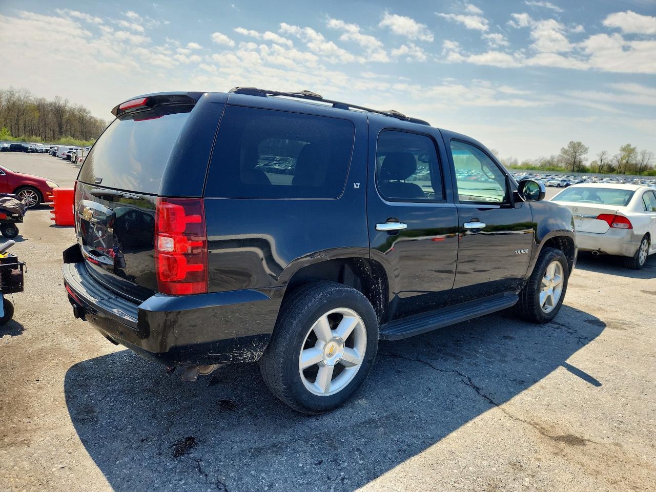 2013 Chevrolet Tahoe K1500 Lt - zdjęcie 3