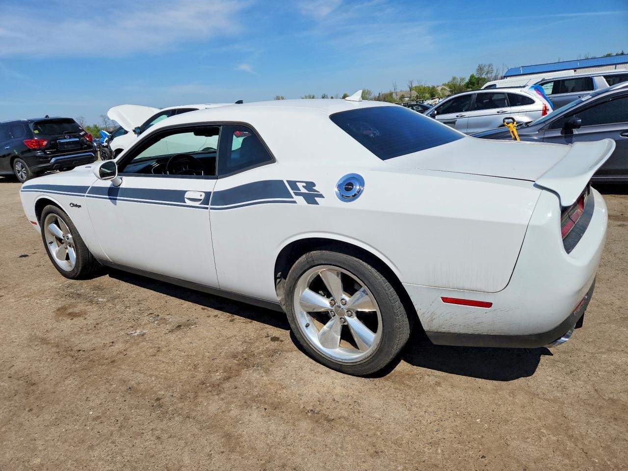 2016 Dodge Challenger R - zdjęcie 2