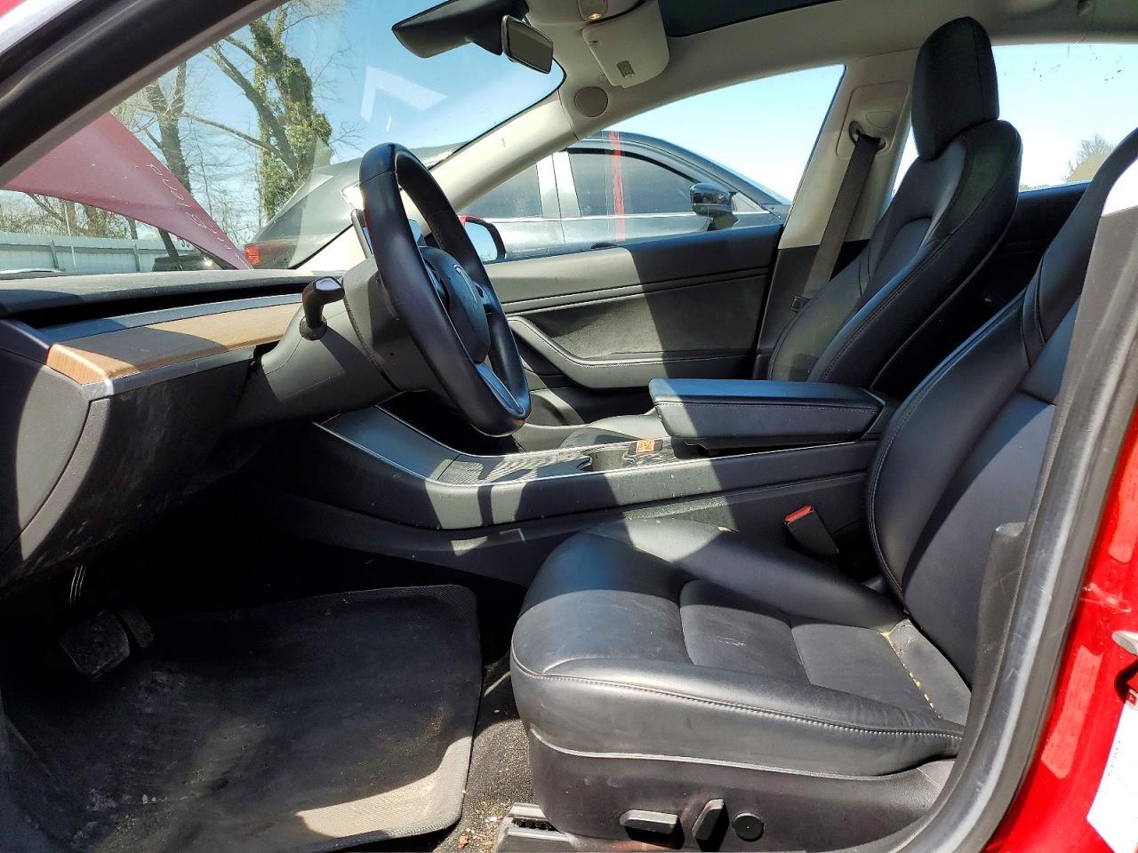 2018 Tesla Model 3 - zdjęcie 7
