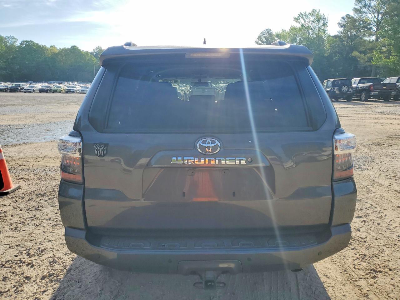 2019 Toyota 4Runner Sr5 - zdjęcie 6