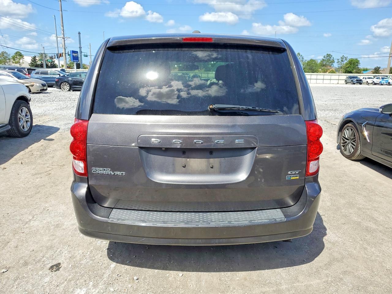 2018 Dodge Grand Caravan Gt - zdjęcie 6