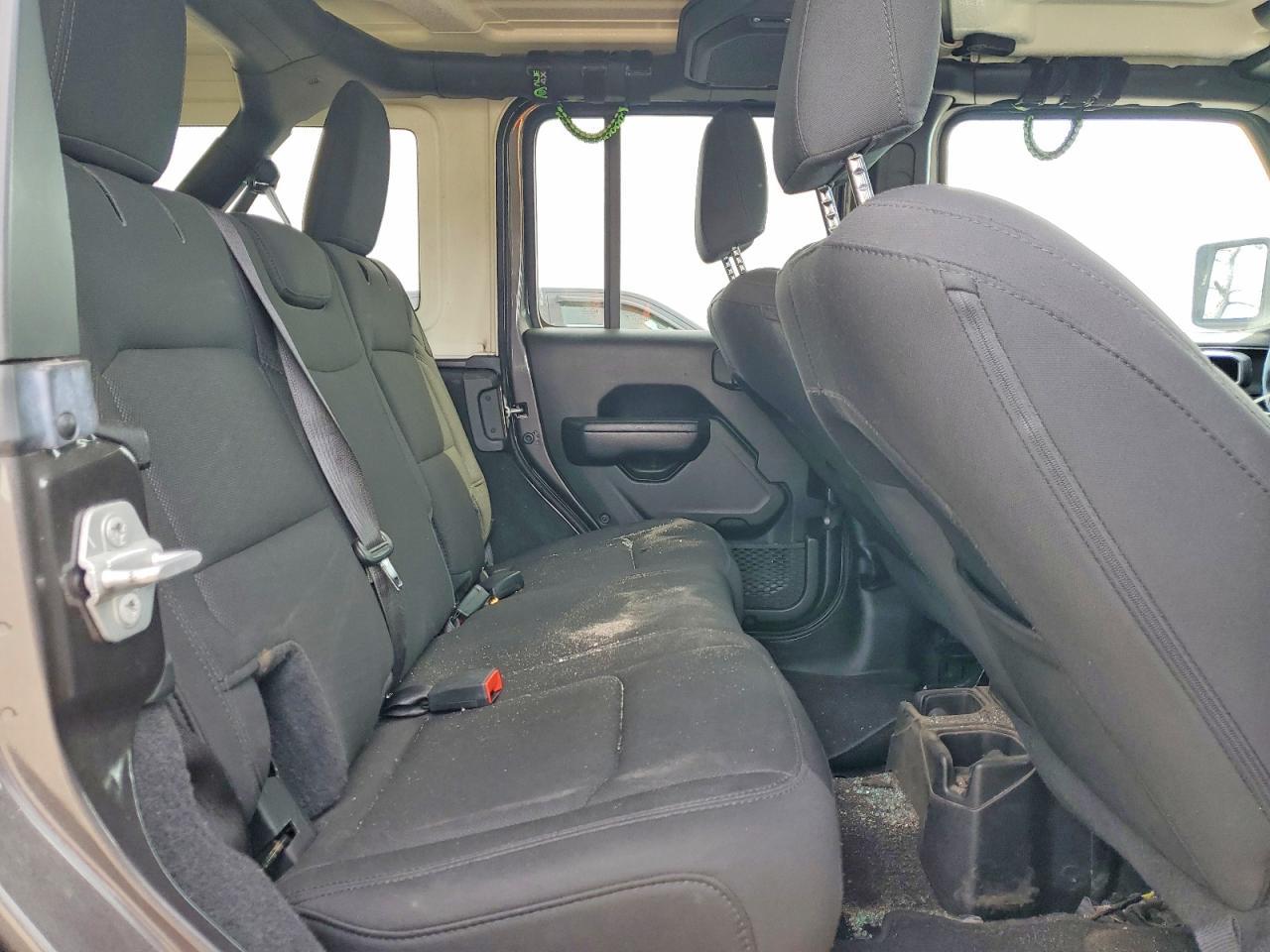 2019 Jeep Wrangler Unlimited Sport - zdjęcie 11