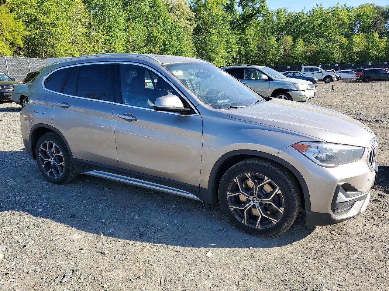 2021 BMW X1 xDrive28I - zdjęcie 4