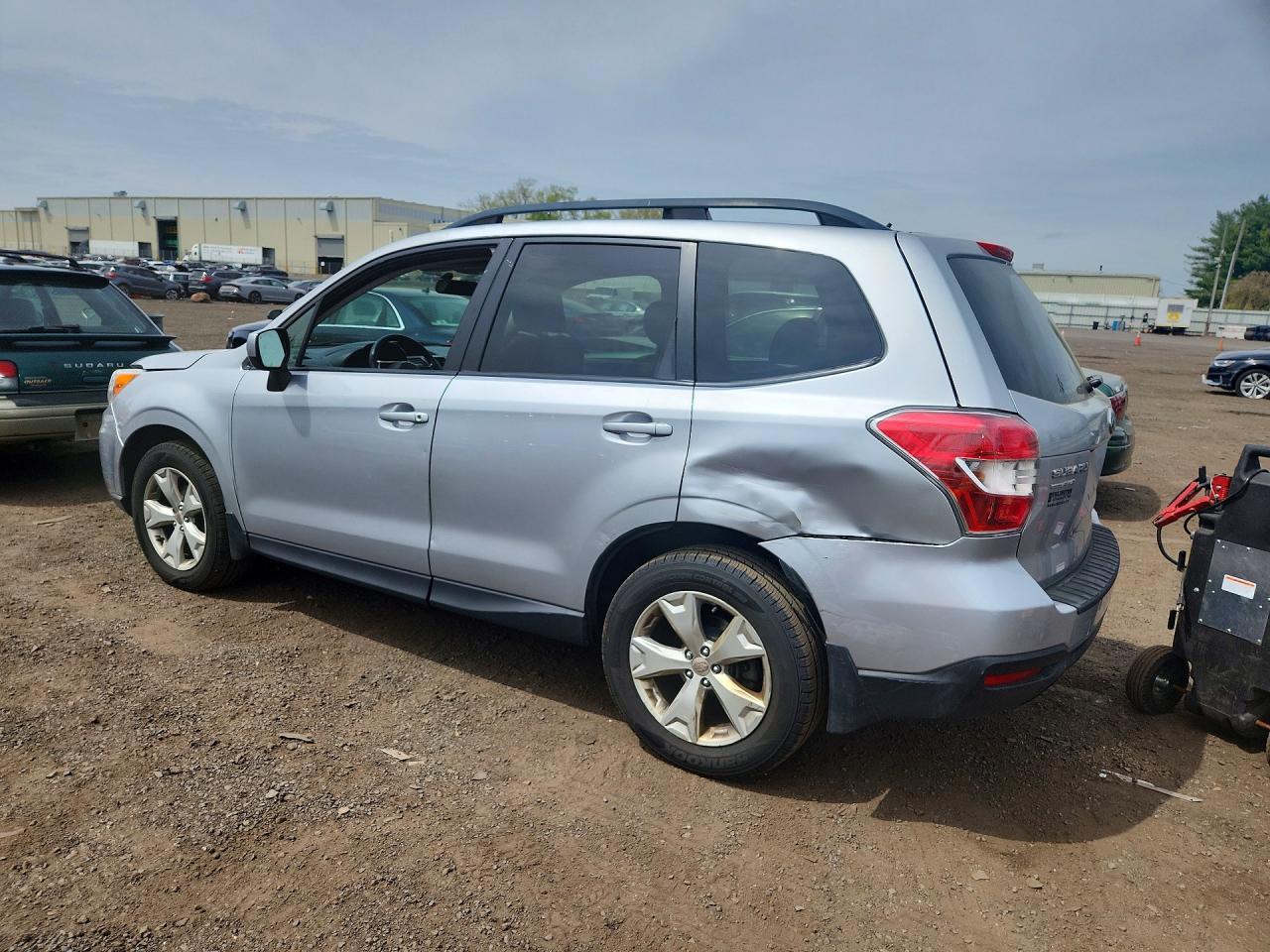 2015 Subaru Forester 2.5I Premium - zdjęcie 2