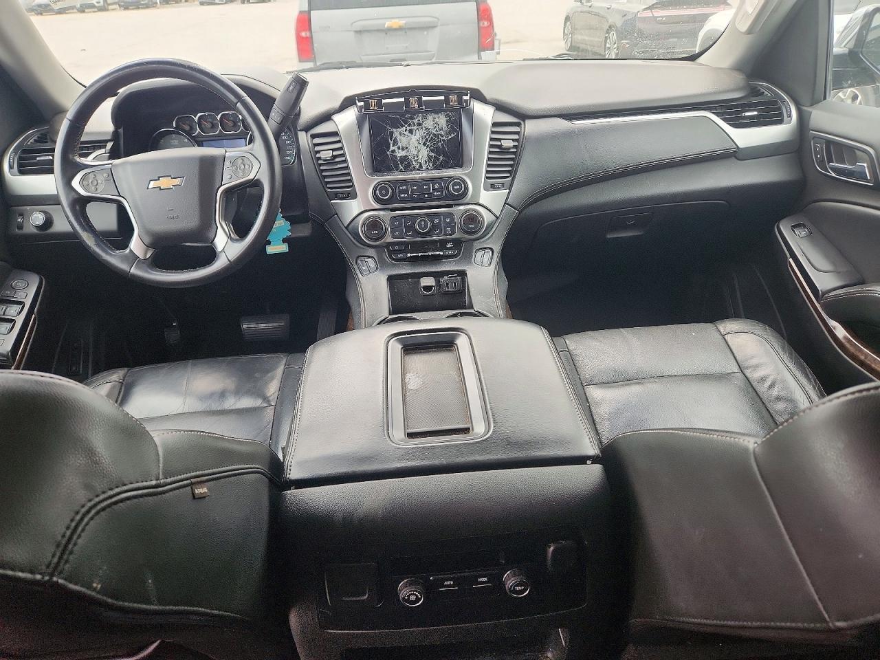 2016 Chevrolet Tahoe C1500 Lt - zdjęcie 8