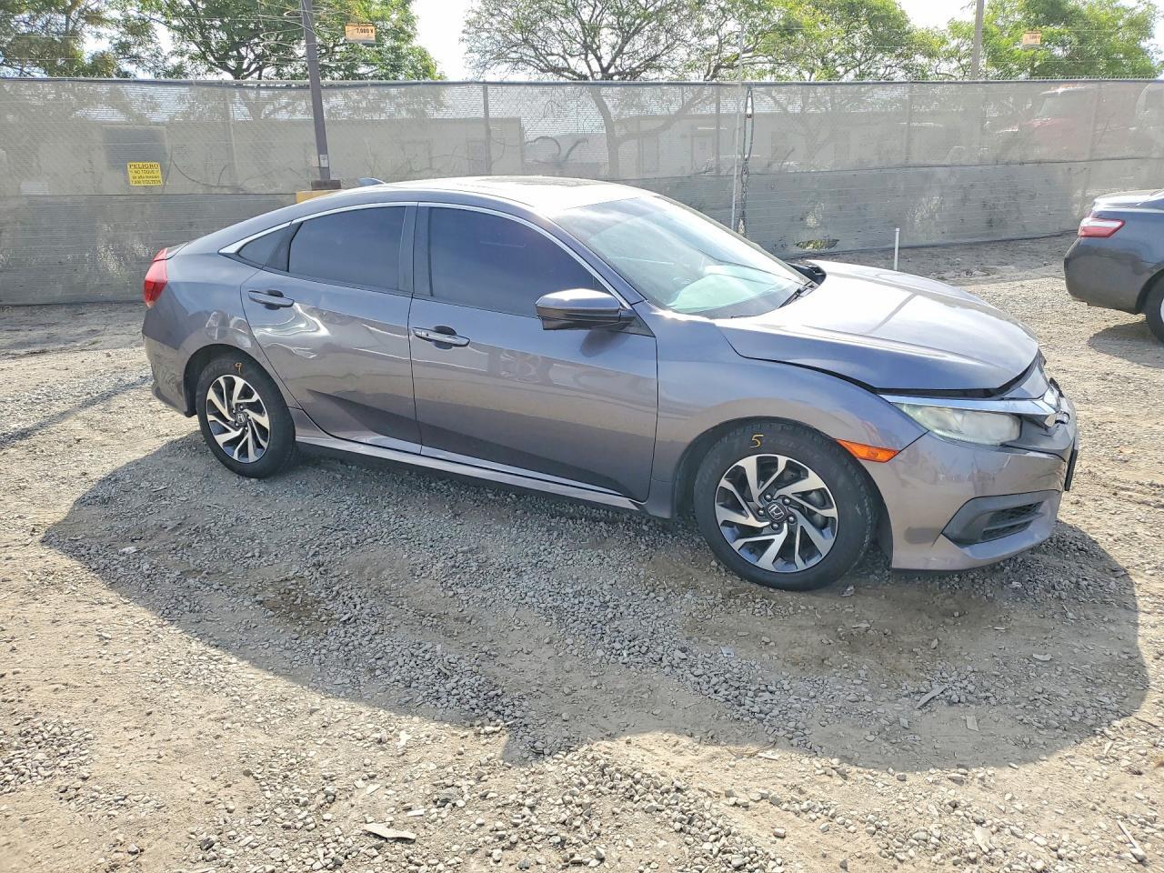 2017 Honda Civic - zdjęcie 4