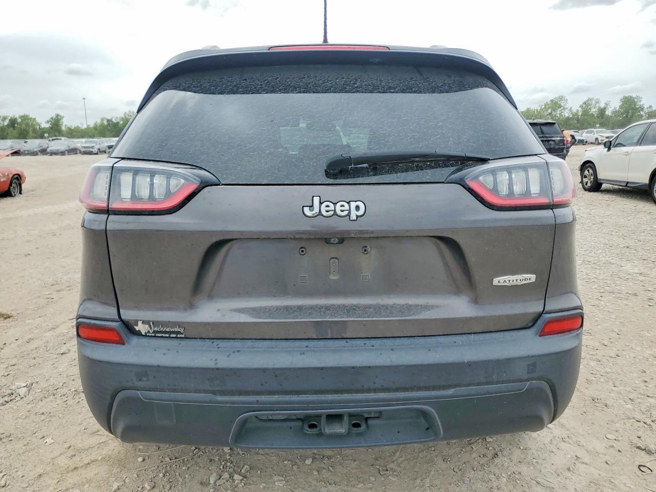 2019 Jeep Cherokee Latitude Plus - zdjęcie 6