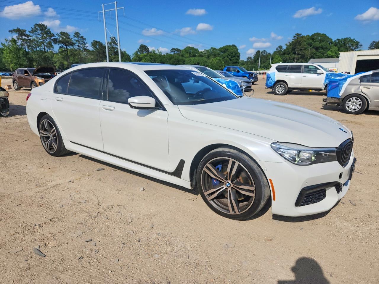 2019 BMW 740 I - zdjęcie 4