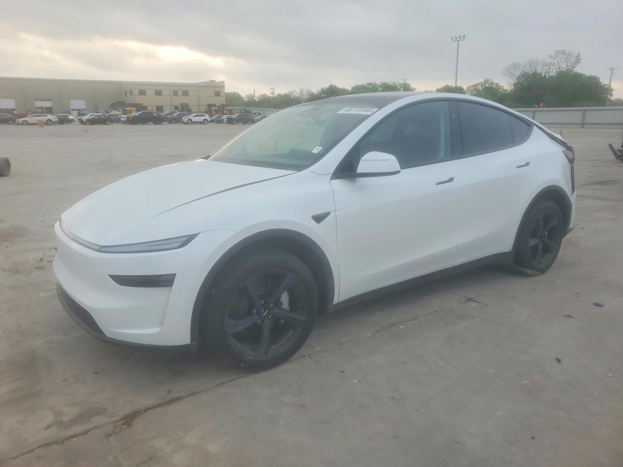 2026 Tesla Model Y - zdjęcie główne