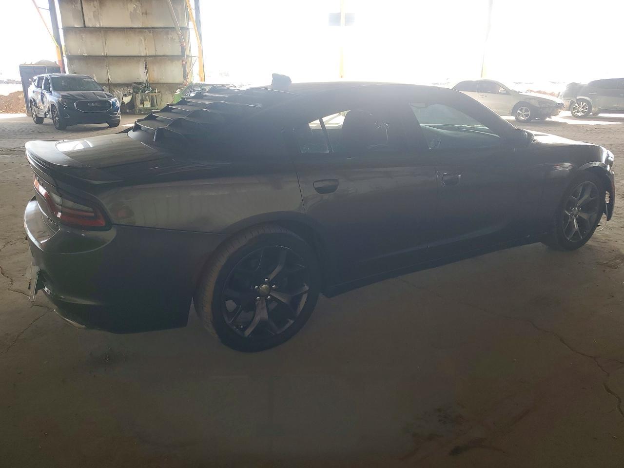 2016 Dodge Charger Sxt - zdjęcie 3