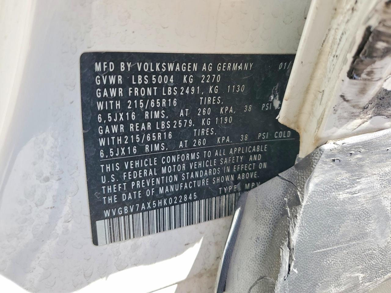 2017 Volkswagen Tiguan S - zdjęcie 13