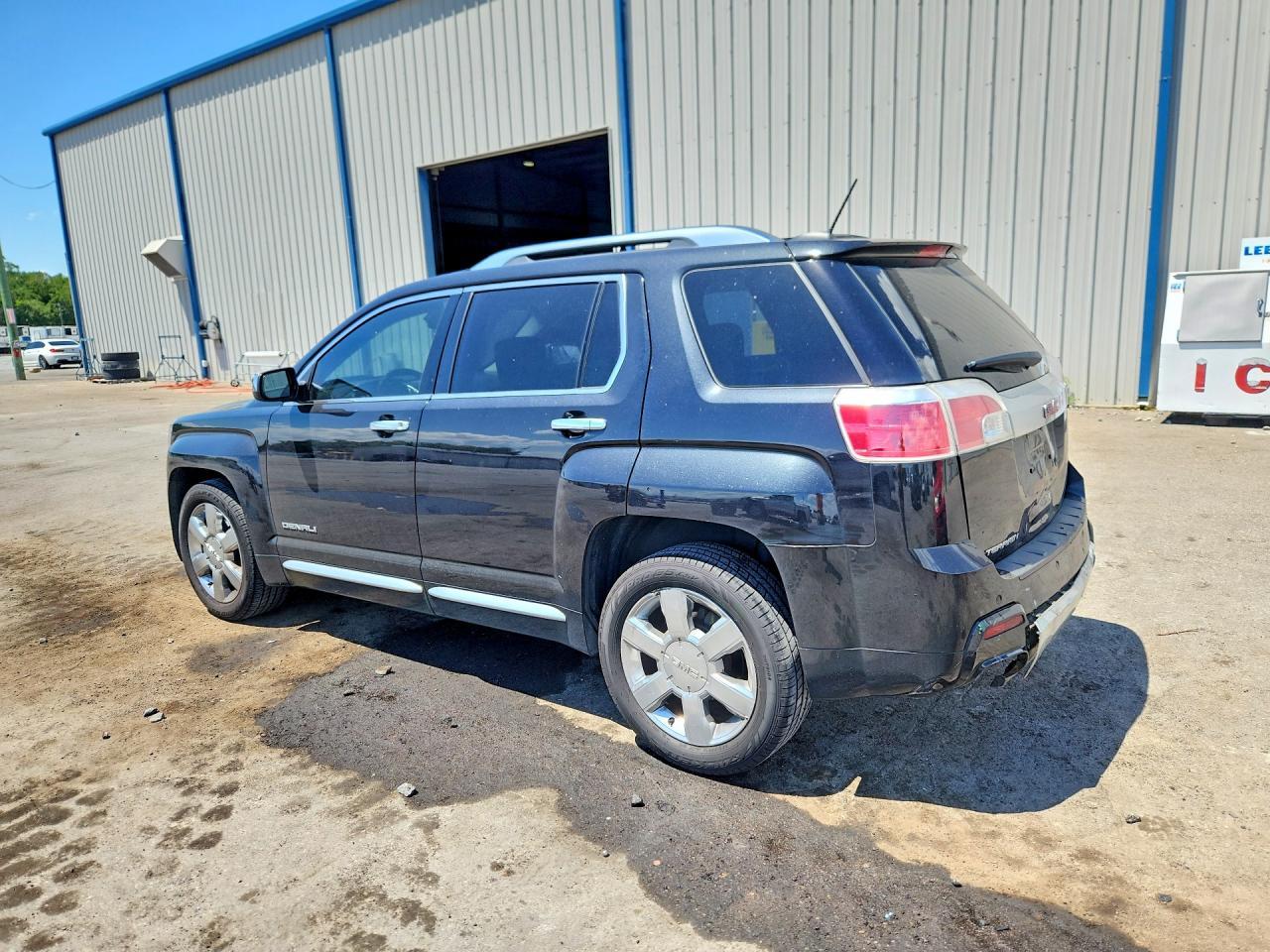 2015 GMC Terrain Denali - zdjęcie 2