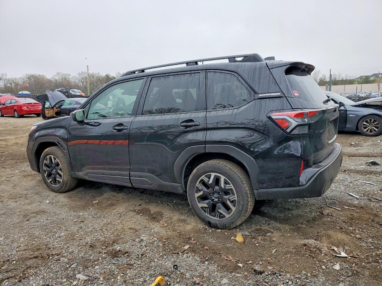 2025 Subaru Forester Premium - zdjęcie 2