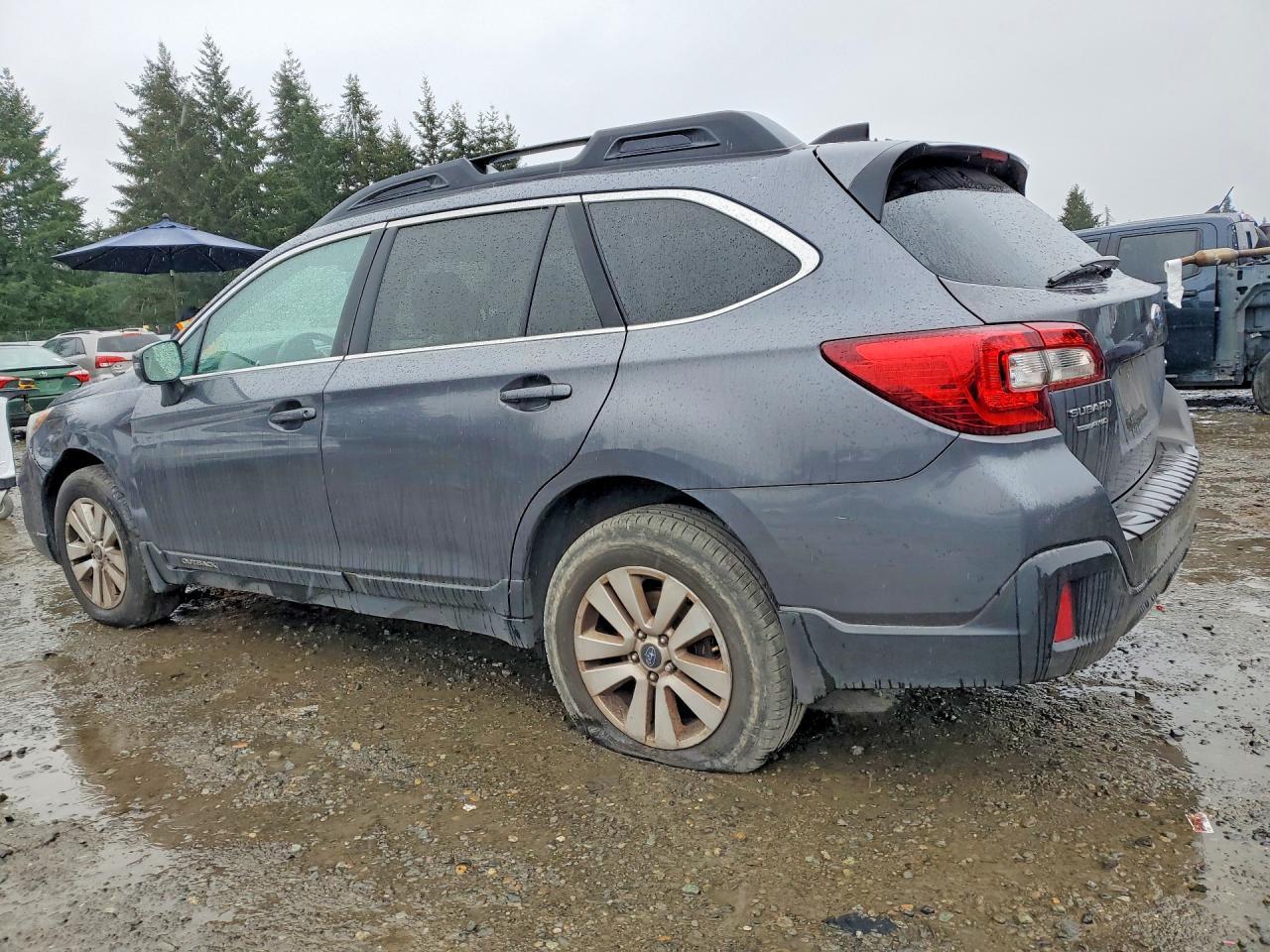 2018 Subaru Outback 2.5I Premium - zdjęcie 2