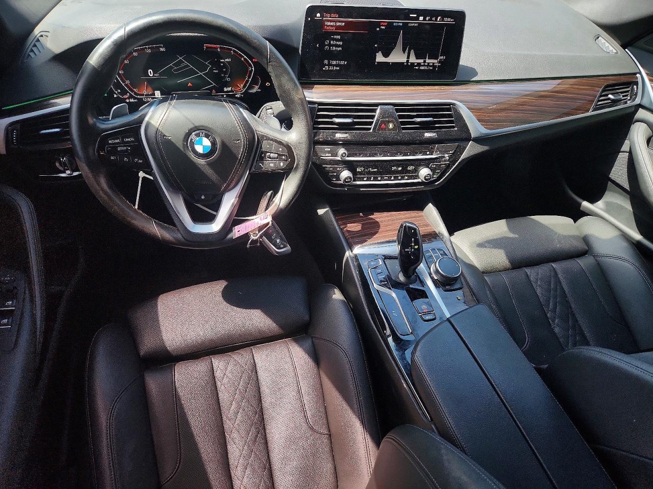 2022 BMW 530 Xi - zdjęcie 8