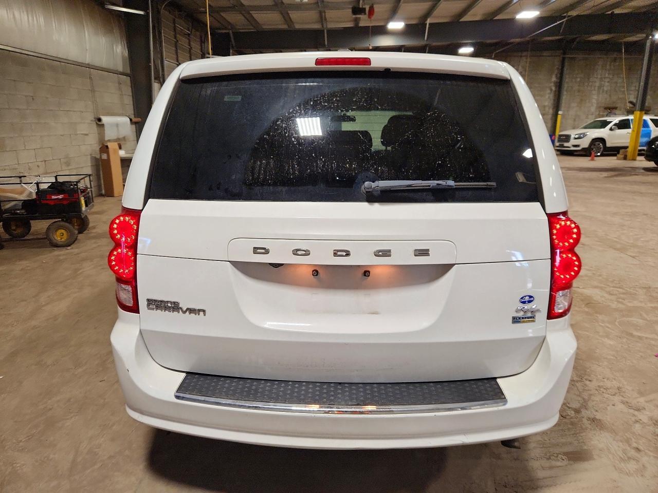 2016 Dodge Grand Caravan R - zdjęcie 6