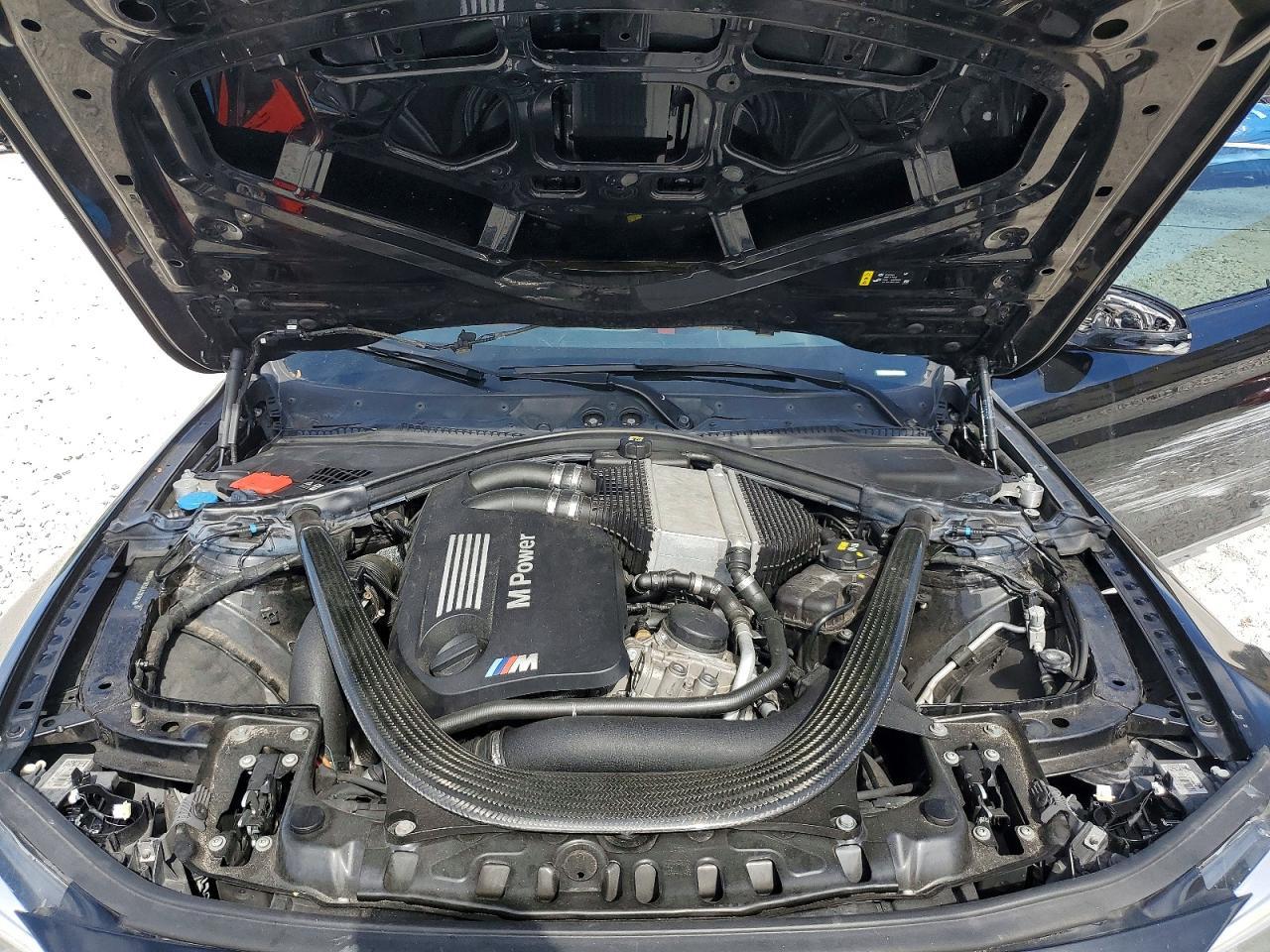 2018 BMW M4 - zdjęcie 11