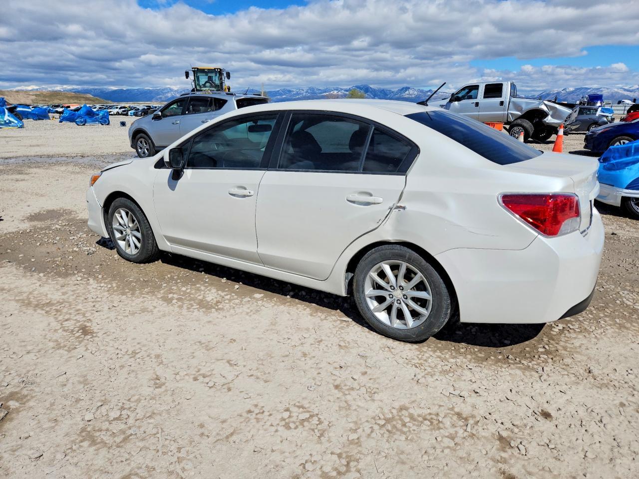 2014 Subaru Impreza Premium - zdjęcie 2