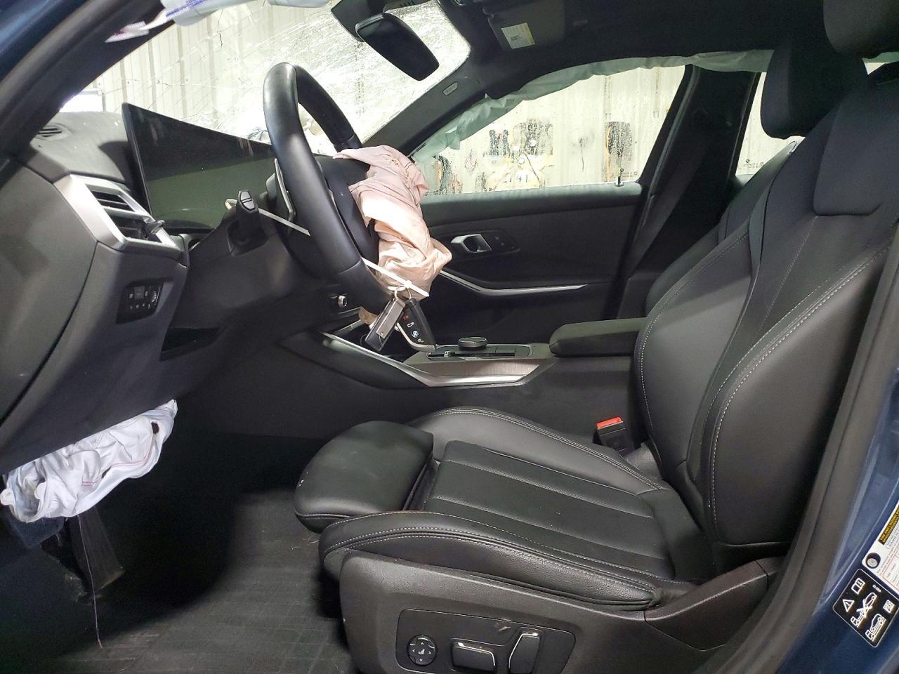 2025 BMW 330Xi - zdjęcie 7